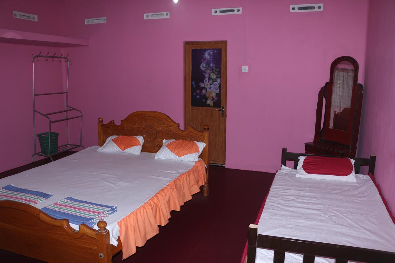 Hotel El Shaddai Mannar Esterno foto