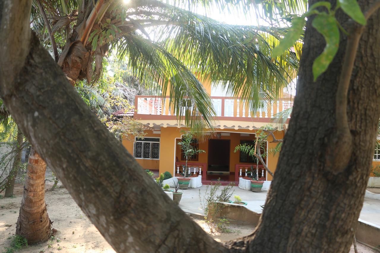 Hotel El Shaddai Mannar Esterno foto