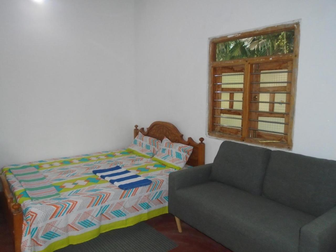 Hotel El Shaddai Mannar Esterno foto