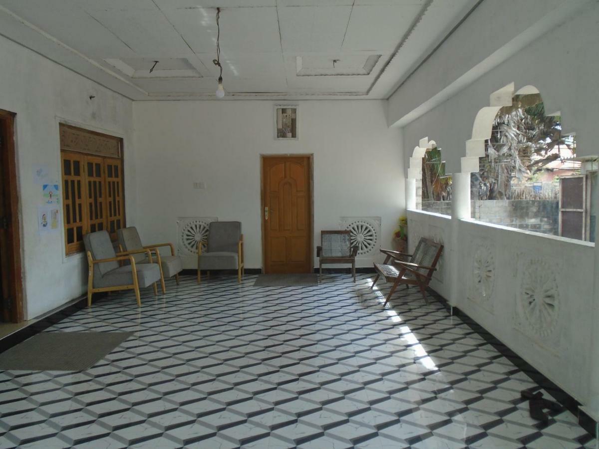 Hotel El Shaddai Mannar Esterno foto